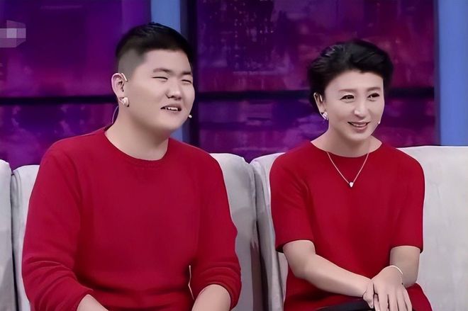 易七 27asia娛樂：閆學晶直播言論引爭議，郃作逾十年的品牌終止代言郃作